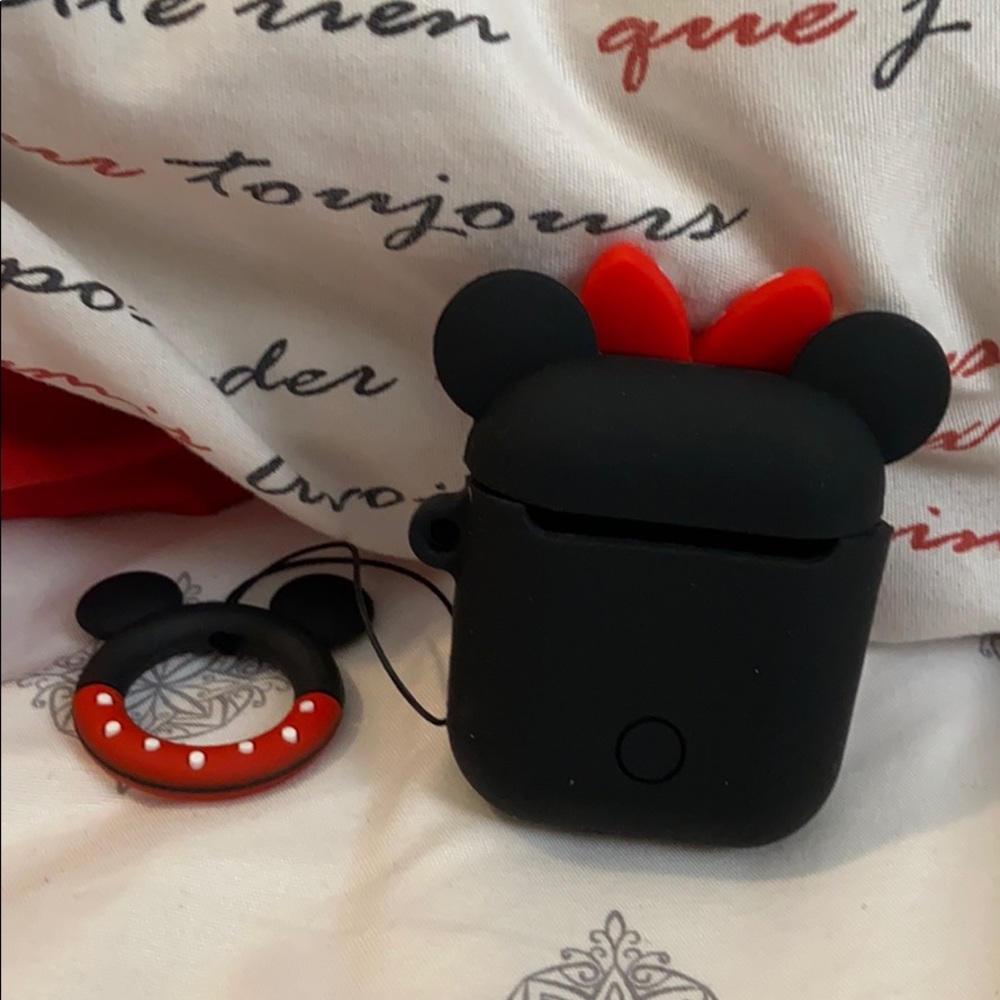 Minnie Mouse Airpod Case Cover - Picture 4 of 4
